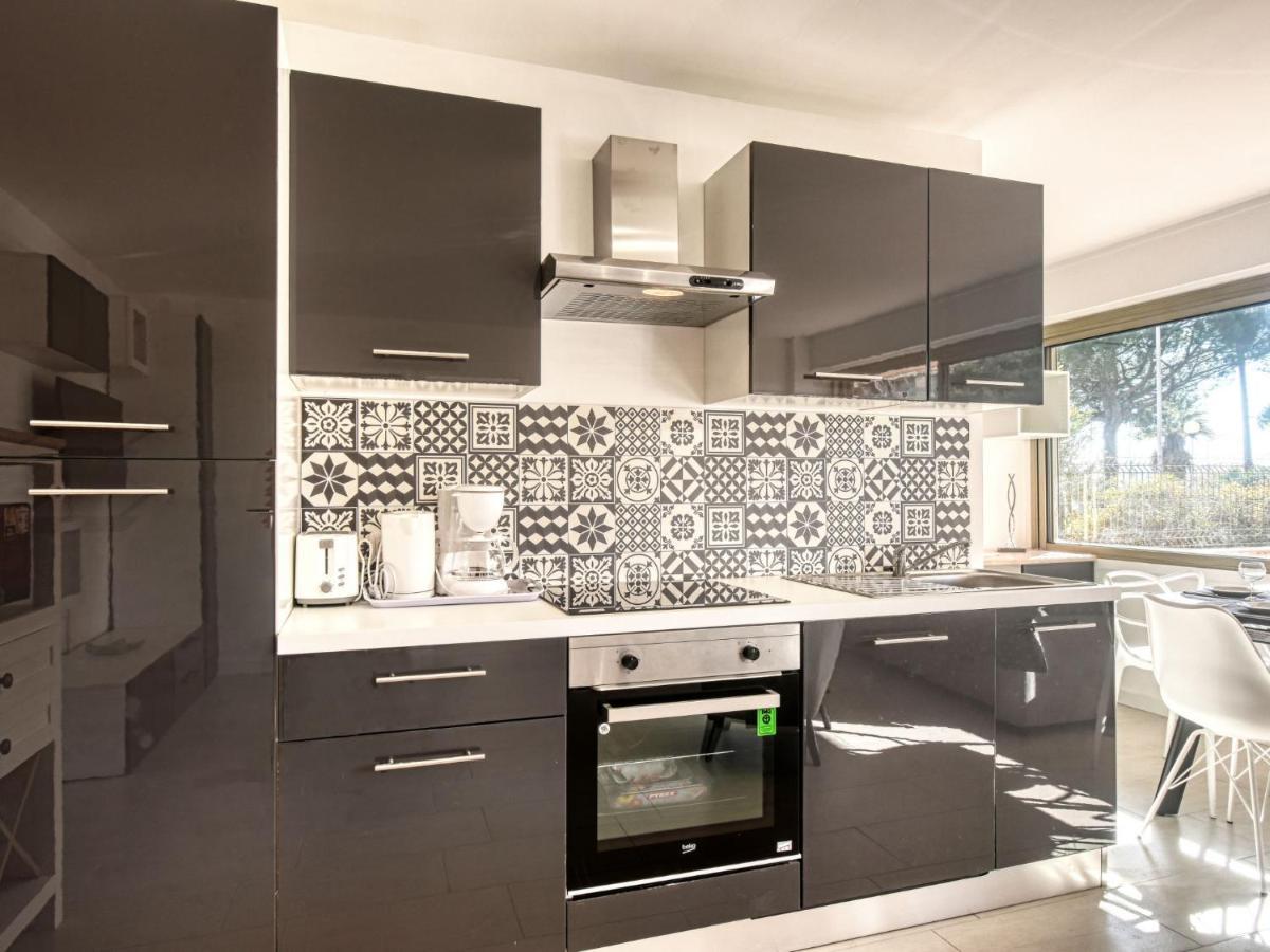 Appartement Le Mediterranee-3 By Interhome