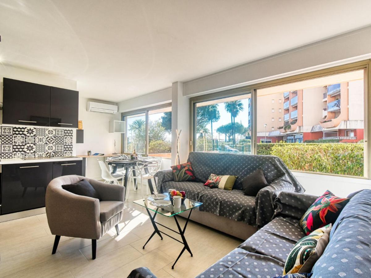 Apartment Le Mediterranee-3 By Interhome